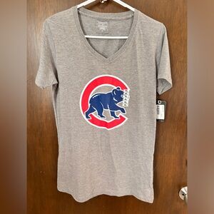 Cubs v-neck t-shirt 👚